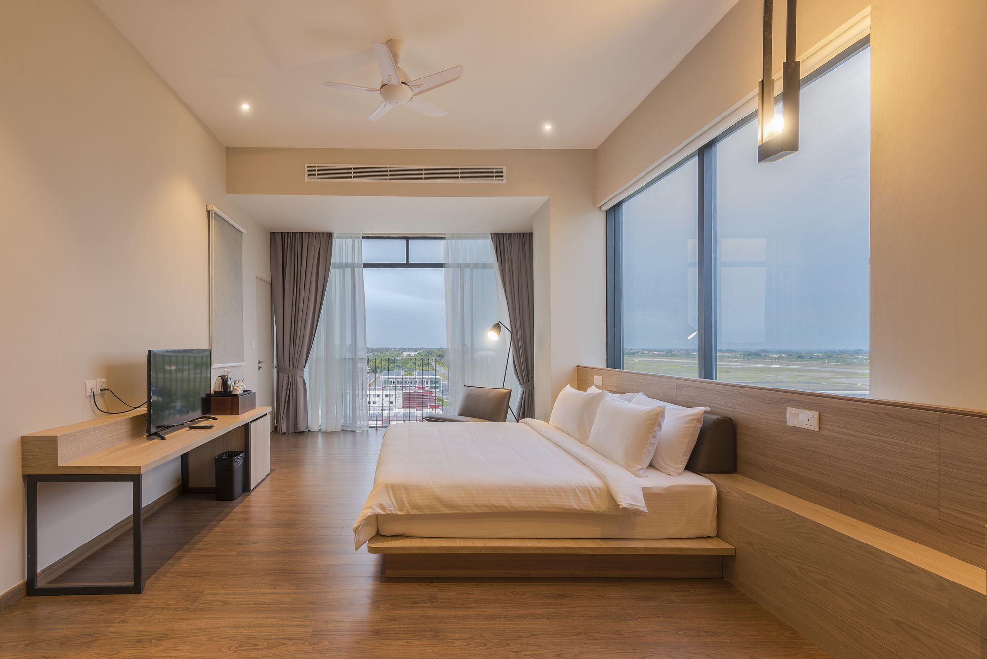 Jinhold Hotel & Serviced Apartment Мірі Екстер'єр фото